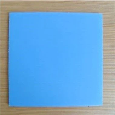 Korrugert plastpanel